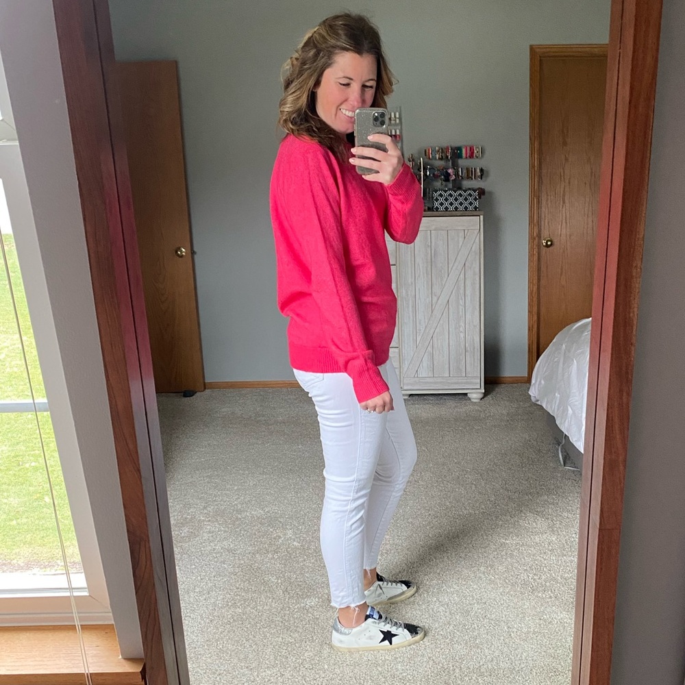 Pink Sweater - Picture 3 of 8